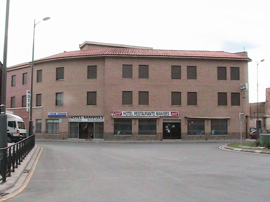 Hotel Manises Eksteriør bilde