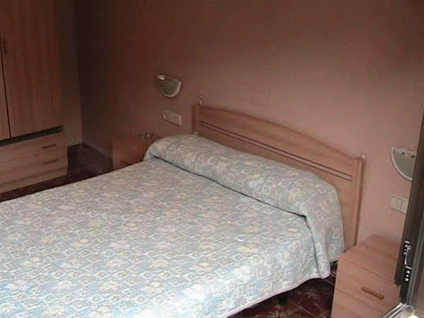 Hotel Manises Eksteriør bilde